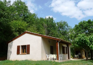 Quiet house with beautiful view in unique Holiday Resort * in Dordogne-Lot