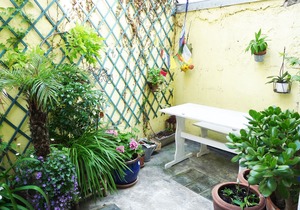 Quiet studio on courtyard Paris 14th near Montparnasse, 25 m2