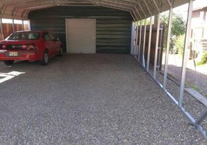 Quiet upstairs studio close to town 420 friendly