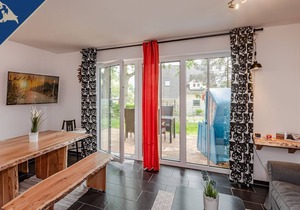 Quietly located semi-detached house with sauna and terrace with beach chair - forest settlement