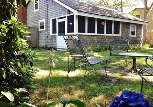 Quintessential Popponesset Beach Cottage - 2 Blocks to Beach