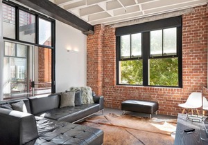 Quintessential Woolstore Warehouse~1Bed/1Bath/1Car