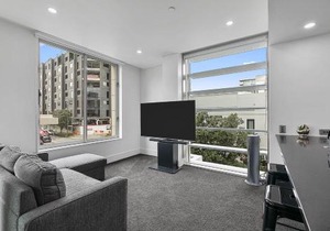 QV Stays Upscale Modern Viaduct Haven