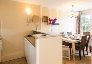 Résidence Pierre & Vacances Le Domaine de Bordaberry - Apartment for 6 people - 1 bedroom + 1 sleeping area - Terrace or balcony