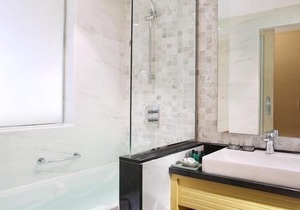R 1664 Metropolitan Hotel Dubai
