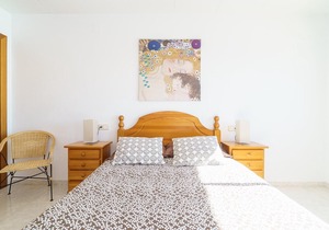 R. 186 - NEPTUNO B 1-4 - Apartment near the lighthouse of Roses, beautiful sea views and swimming pool.