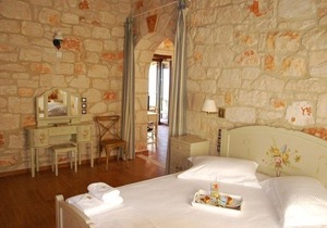 R 783 Kavos Psarou Villas- Two Bedroom Villa in Gerakari
