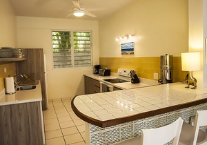 R Casa Unit 2 at Steps Beach: Newly Renovated Home with all the bells & whistles