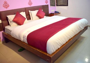 Radhe-The Hotel