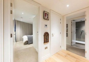 Radiant 1 BDR Apt w/Terrace&Excellent Travel Links