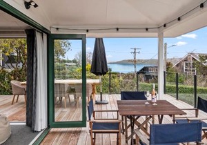 Radiant Rainbow Point - Taupo Holiday Home