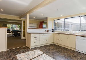 Raetihi Garden Spa Villa - Raetihi Holiday Home