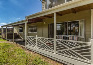 Raetihi Garden Spa Villa - Raetihi Holiday Home