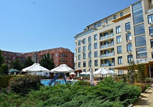 Rainbow Aparthotel