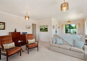 Rainbow Point Gem - Lake Taupo Bach