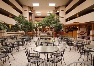 Ramada by Wyndham Viscount Suites Tucson East