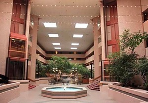 Ramada by Wyndham Viscount Suites Tucson East