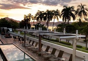 Ramada by Wyndham Acapulco Hotel & Suites