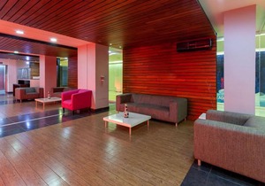 Ramada by Wyndham Acapulco Hotel & Suites
