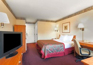 Ramada by Wyndham SeaTac Airport North