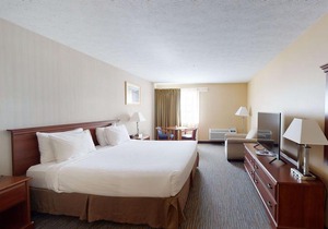 Ramada by Wyndham Strasburg