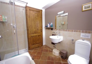Rancale-Beautiful and Imposing Stone Farmhouse with Pool in Quiet Valley Setting