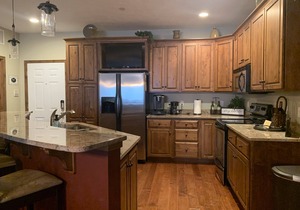 RARE Bridges Bay POOLSIDE condo with LAKE VIEW! - Sleeps 8