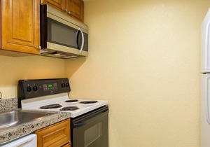 RARE FIND! Beach Front Resort at Gulf Stream Sleeps 2-4 with pool, hot tub, BBQ