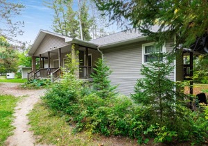 Rare Muskoka Chalet Suite - B8