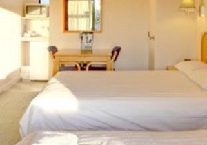 Rayland Epsom Motel