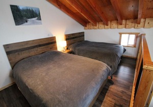 Red Cariboo Resort - Lake View Apartment