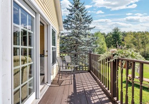 Red Clover Inn Romantic King Suite near Killington