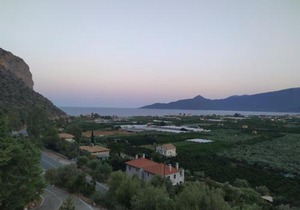 Red Rock and View Leonidio maisonette studio