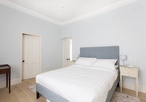 Redcliffe Square VI