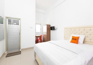RedDoorz at Losari Area 2 Makassar
