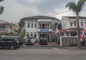 RedDoorz @ Buah Batu 4