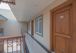 RedDoorz near Cirebon Super Block Mall