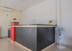 RedDoorz near Cirebon Super Block Mall