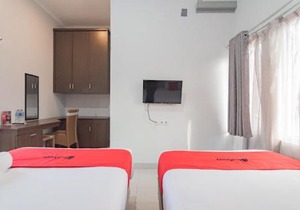 RedDoorz Plus Syariah @ Tuparev Cirebon 3