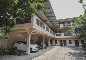 RedDoorz Syariah Near Jamtos Jambi 2