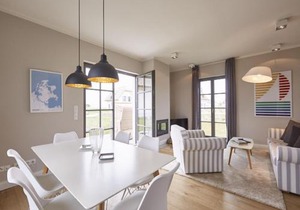 Reetland am Meer - Premium Reetdachvilla mit 3 Schlafzimmern, Sauna und Kamin E24