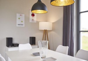 Reetland am Meer - Premium Reetdachvilla mit 3 Schlafzimmern, Sauna und Kamin E24