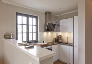 Reetland am Meer - Premium Reetdachvilla mit 3 Schlafzimmern, Sauna und Kamin E24