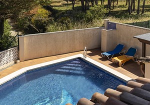 Ref. GINESTA: huge house with private pool and AC.