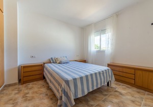 Ref. MONTGÓ F: Apartment in Cala Montgó with pool and parking.
