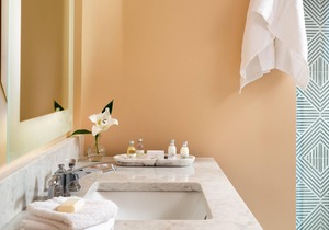 Refined and Cozy in Boutique, Historic Hotel Close to Restaurants, Shops & More!
