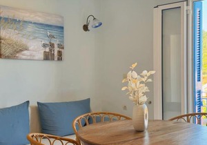 Reginas Studios & Apartments- Fiscardo view apartment