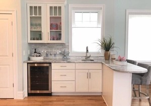 Rehoboth Beach 6 BR In-Town Dog Friendly~Walk Everywhere ~Made Beds Included!