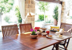 Relax and Panoramic garden just minutes from the beaches of Gallipoli