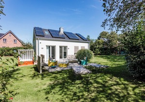 "Relax at the Kliffhuus: your dream vacation at the North Sea awaits you!"